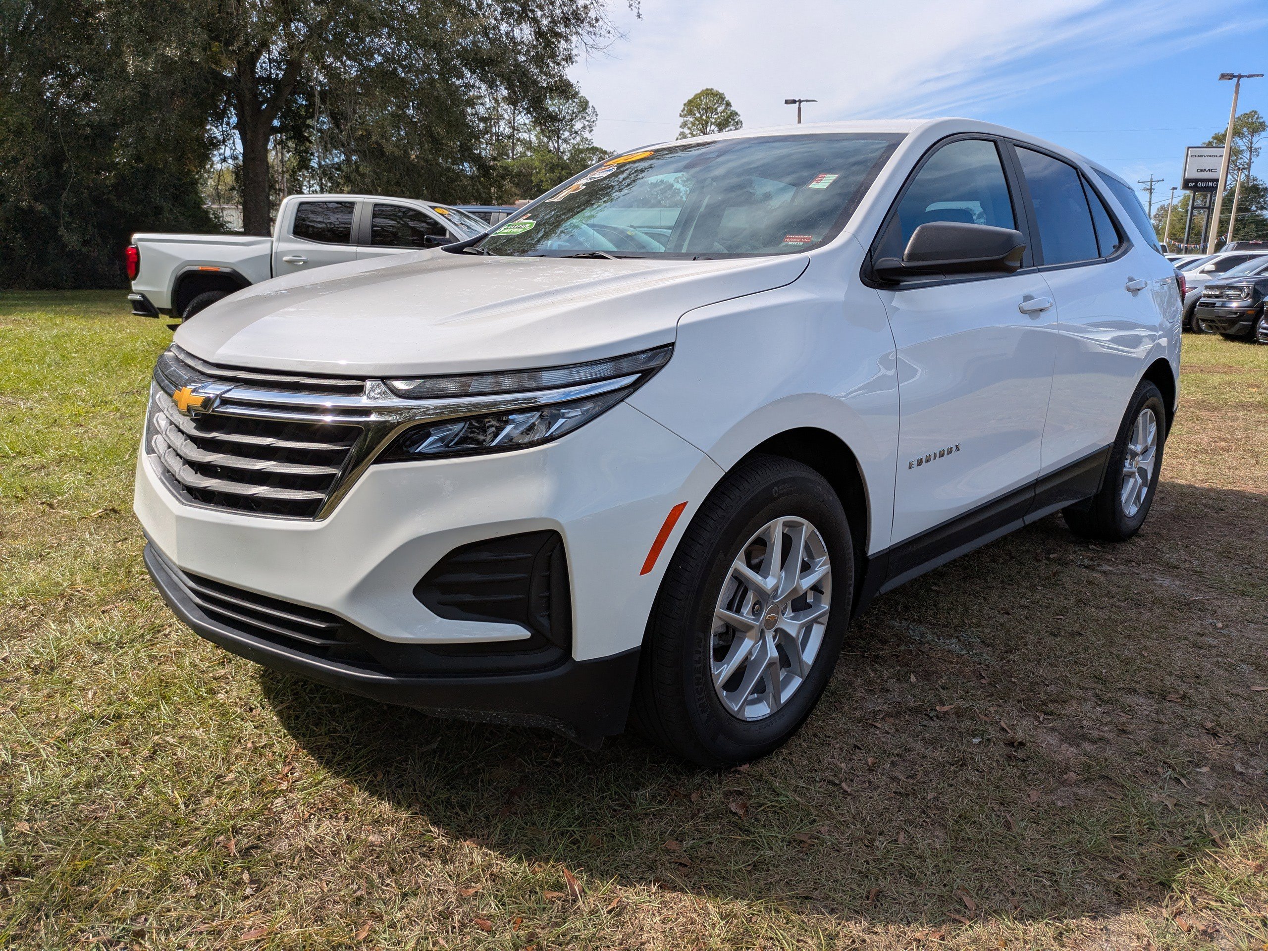 Certified 2024 Chevrolet Equinox LS w/ LS Convenience Package FWD image 8