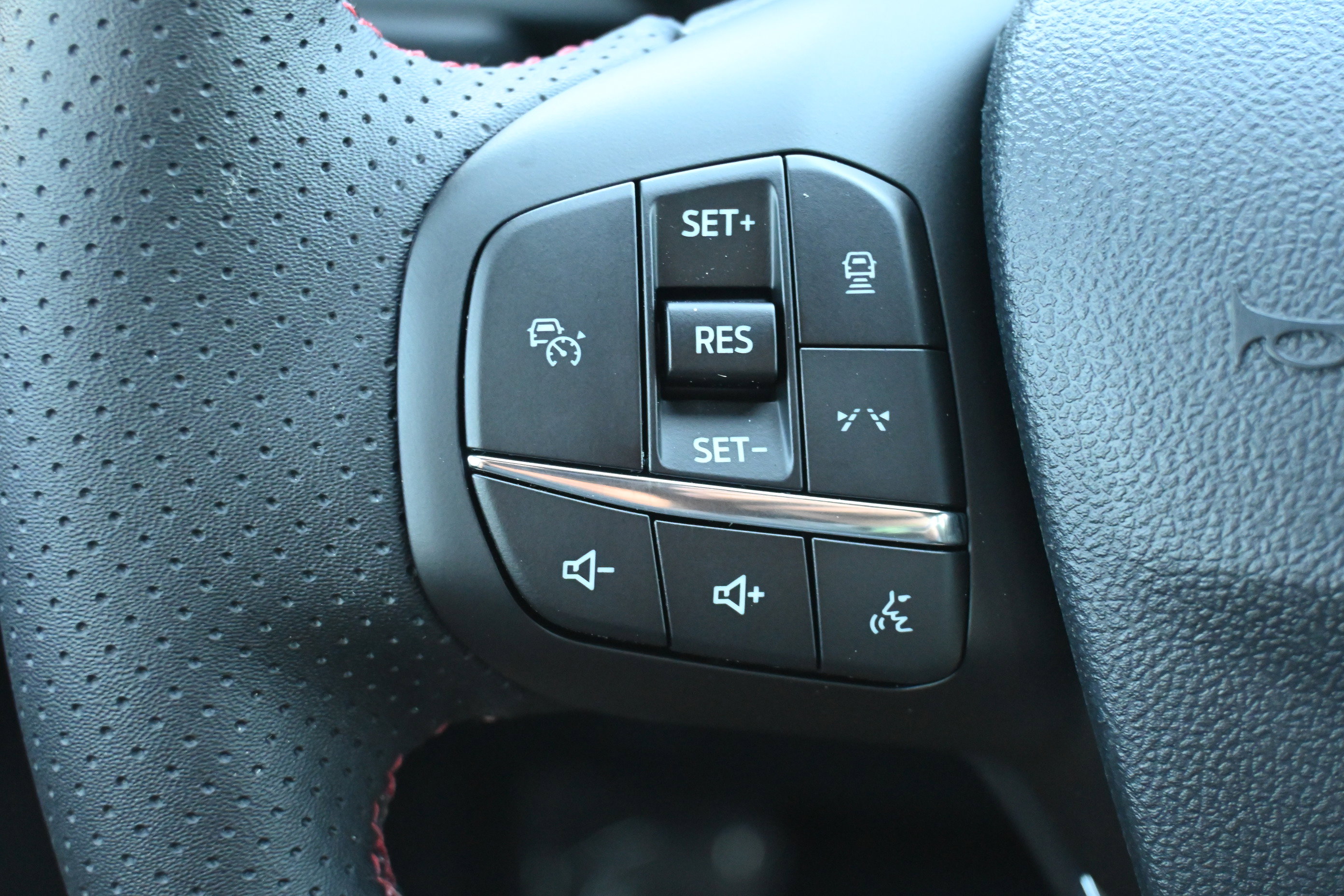 New 2026 Ford Escape ST-Line Select w/ Tech Pack #1 image 17