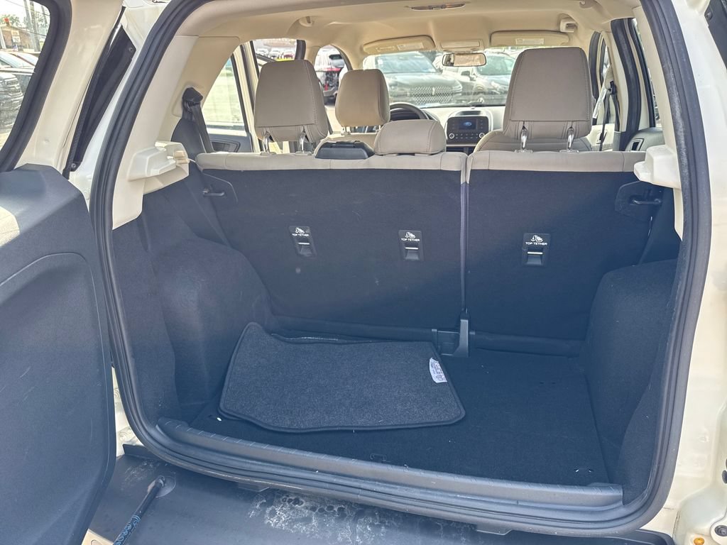 Used 2022 Ford EcoSport S AWD/4WD image 12