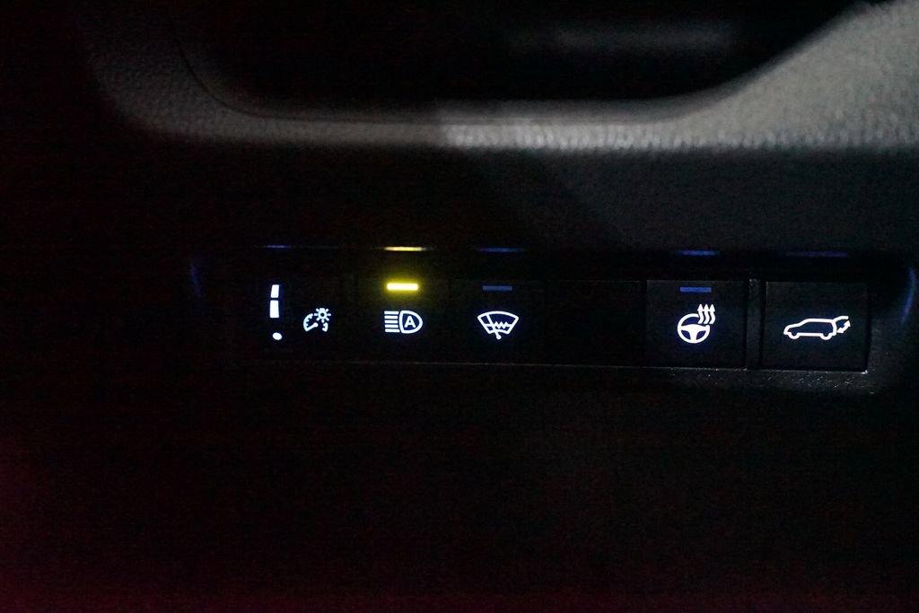 Certified 2022 Toyota RAV4 XLE w/ Convenience Package image 23