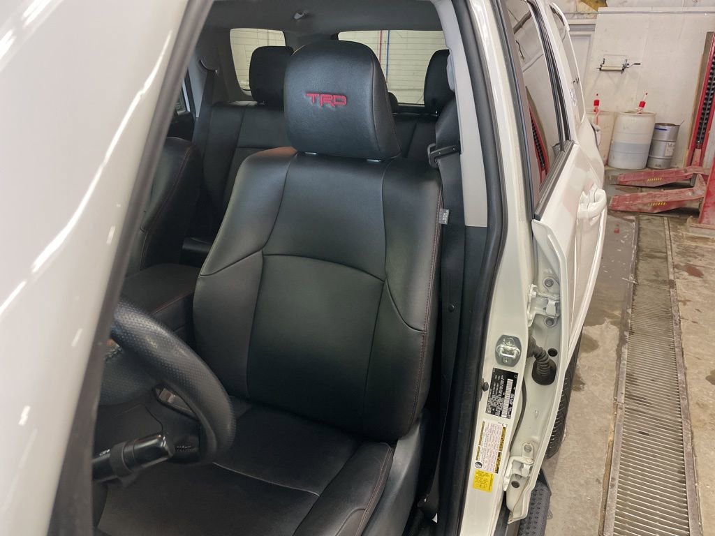 Used 2023 Toyota 4Runner TRD Off-Road Premium w/ Off Road Premium Plus Package AWD/4WD image 12