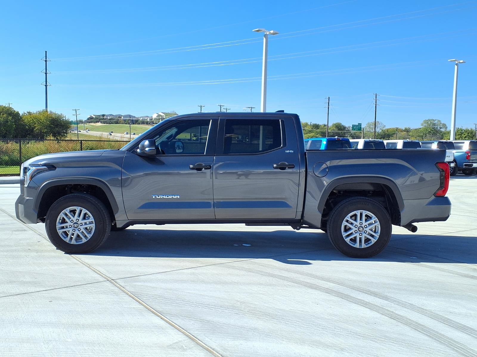 Used 2026 Toyota Tundra SR5 w/ SR5 Convenience Package AWD/4WD image 6