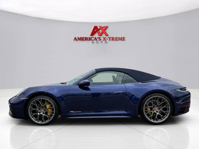Used 2024 Porsche 911 Carrera RWD image 2