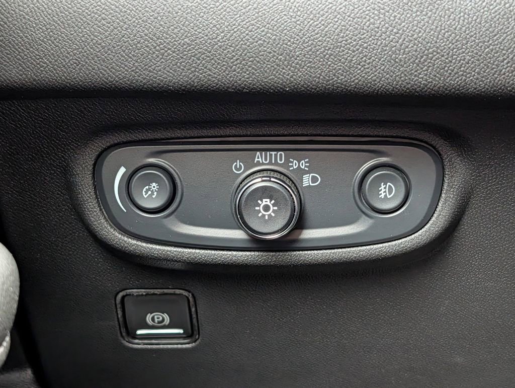 Used 2024 GMC Terrain SLT w/ Infotainment Package II AWD/4WD image 49