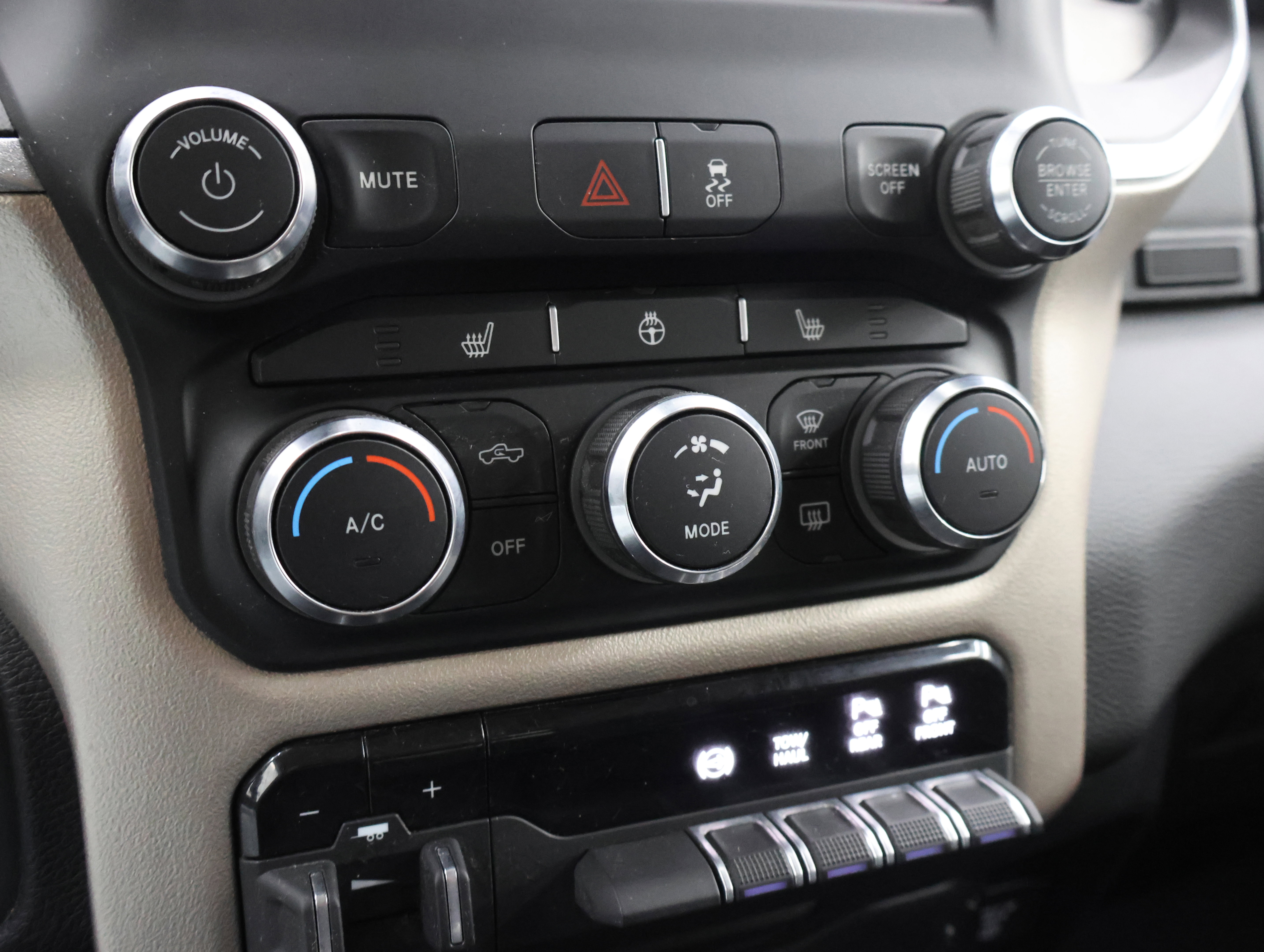 Used 2021 RAM 2500 Laramie AWD/4WD image 46