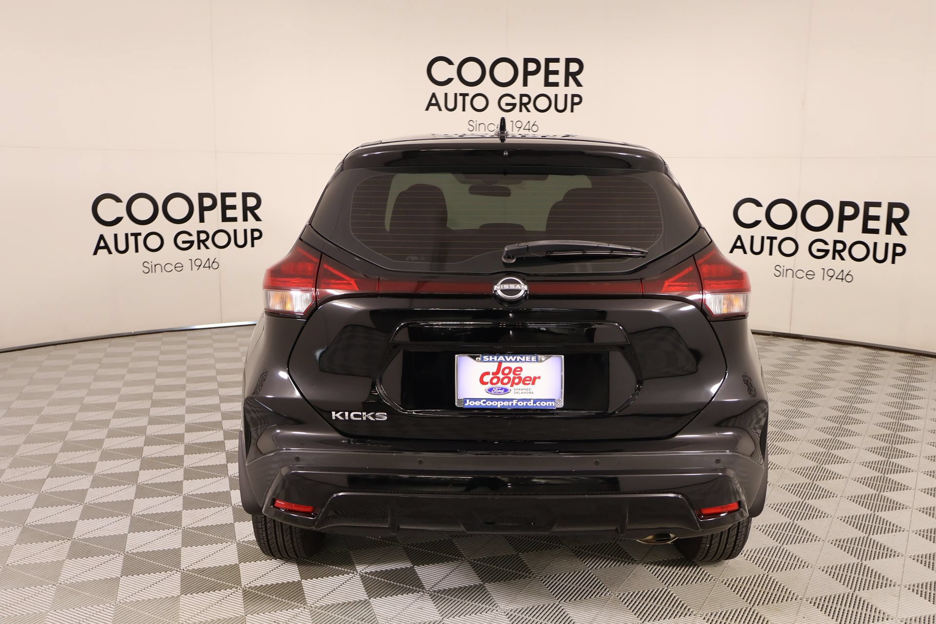 Used 2022 Nissan Kicks S FWD image 20