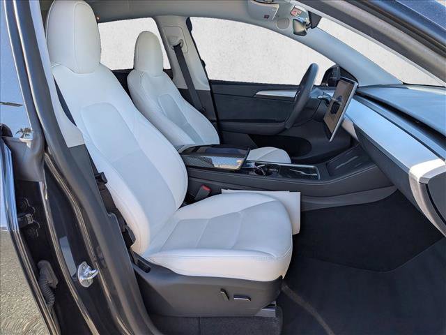 Used 2024 Tesla Model Y Performance image 21