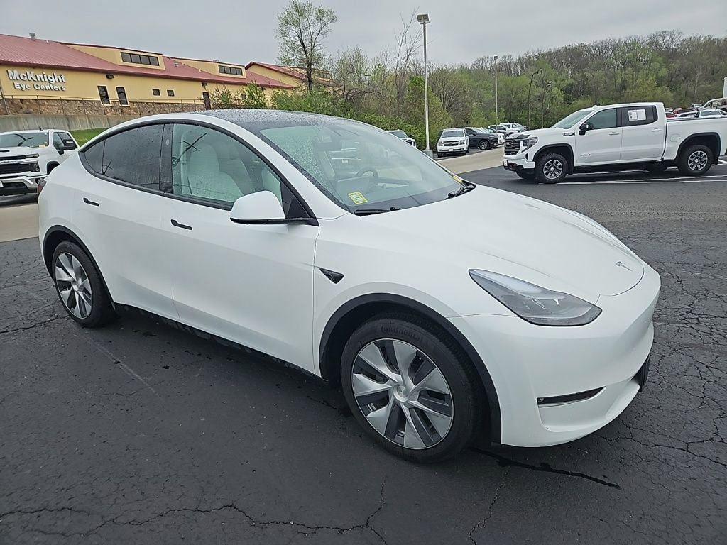 Used 2024 Tesla Model Y Long Range image 5
