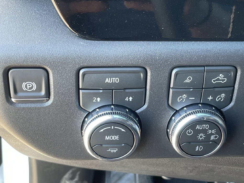 New 2026 GMC Sierra 1500 SLT AWD/4WD image 18