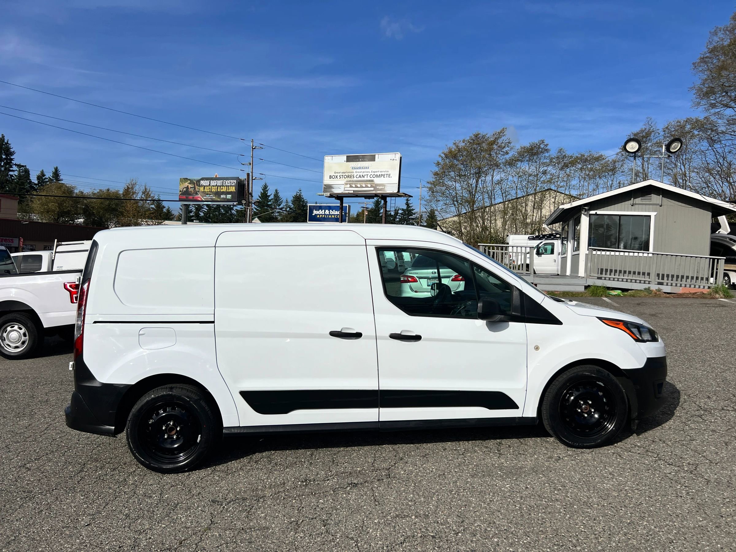 Used 2022 Ford Transit Connect XL image 8