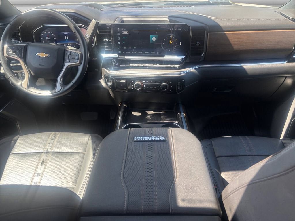 Used 2024 Chevrolet Silverado 3500 High Country w/ High Country Premium Package AWD/4WD image 11