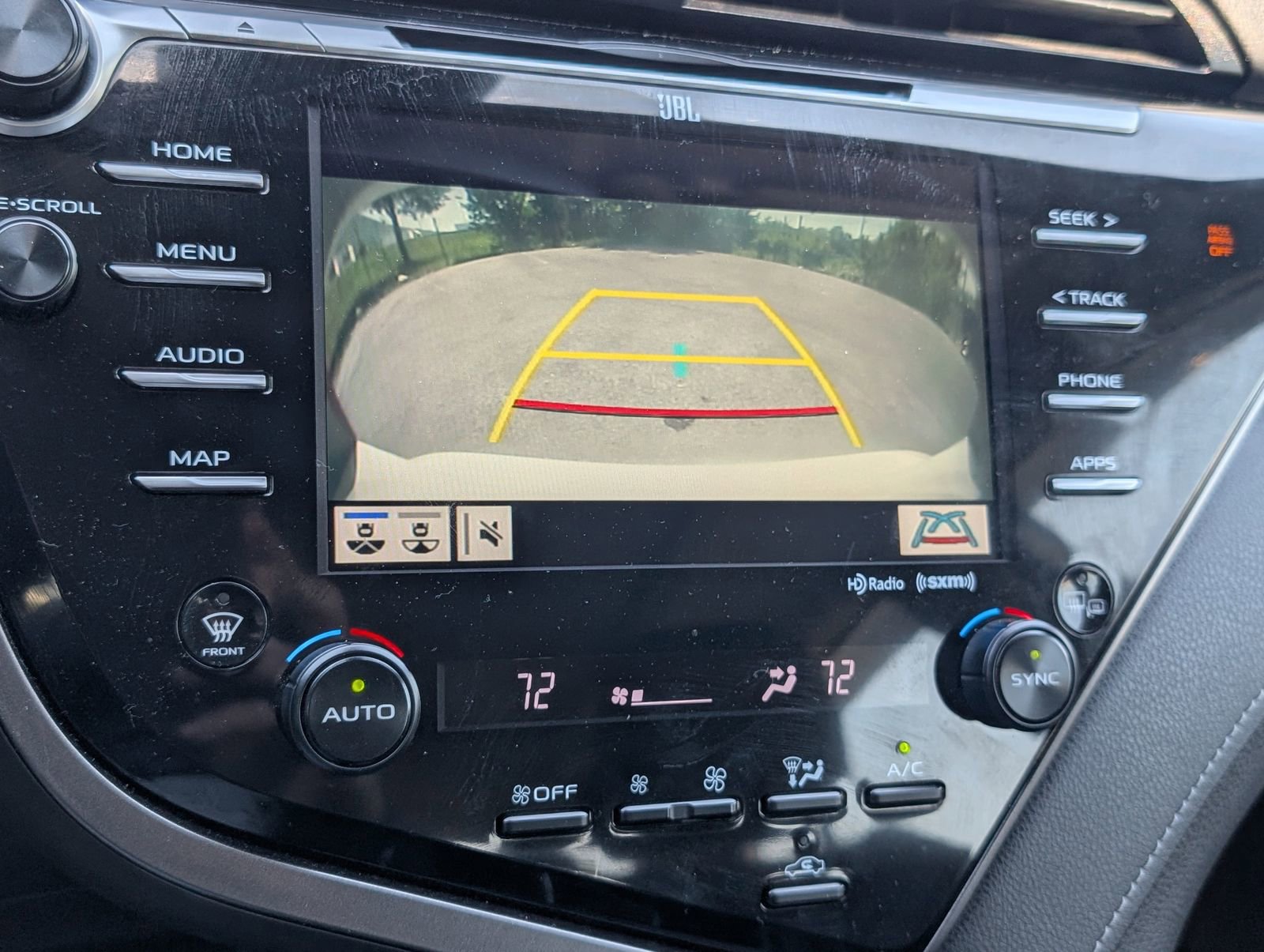 Used 2020 Toyota Camry XSE w/ Navigation Package image 10