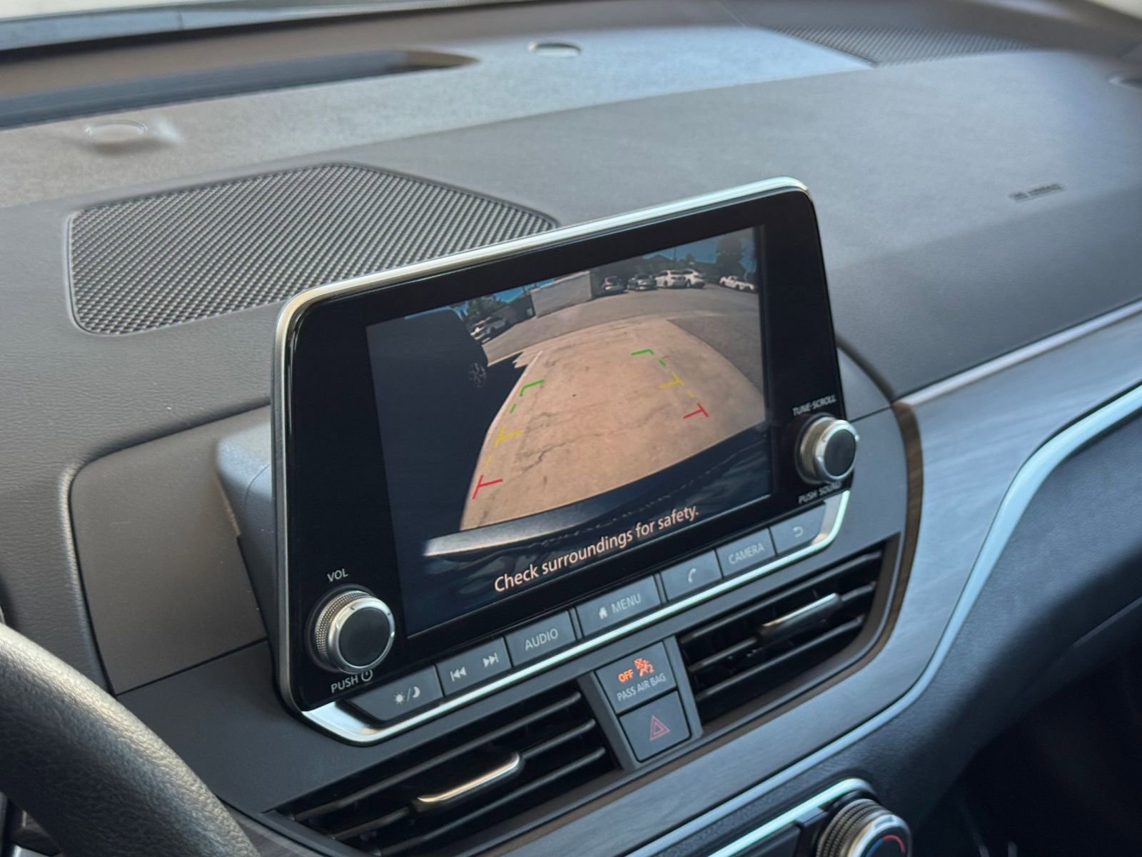 Used 2025 Nissan Altima 2.5 SV image 24