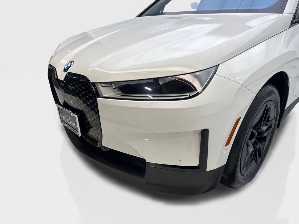 Used 2024 BMW iX xDrive50 w/ Convenience Package AWD/4WD image 16