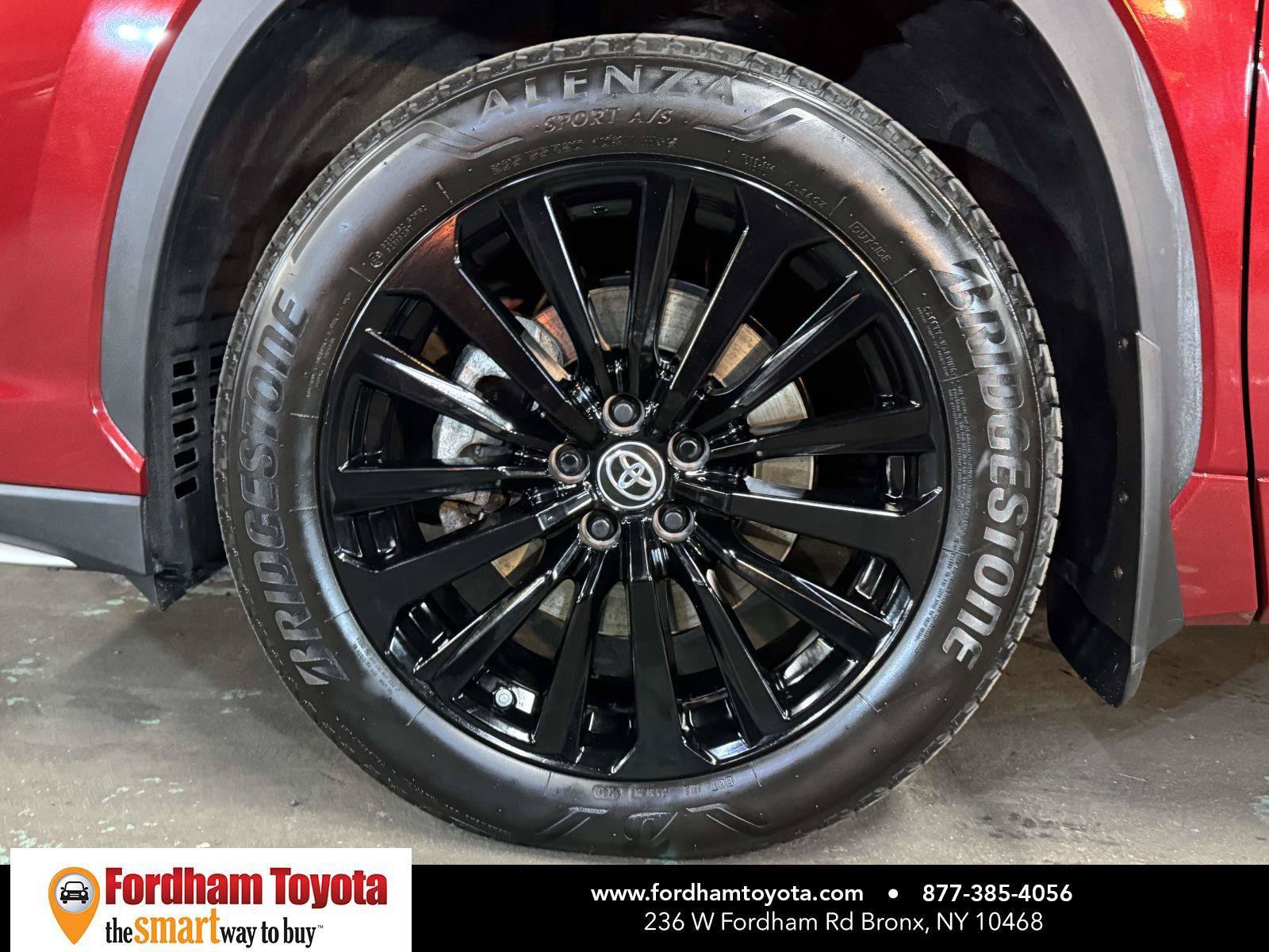 Used 2023 Toyota Highlander XSE AWD/4WD image 9