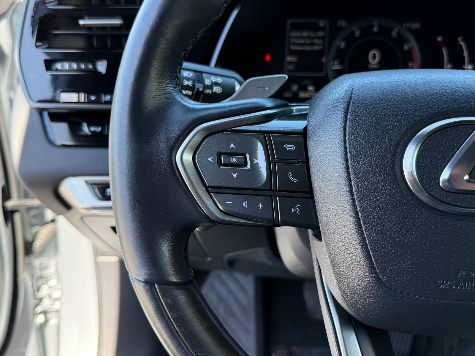 Used 2023 Lexus RX 350 Premium Plus w/ Cold Area Package image 26