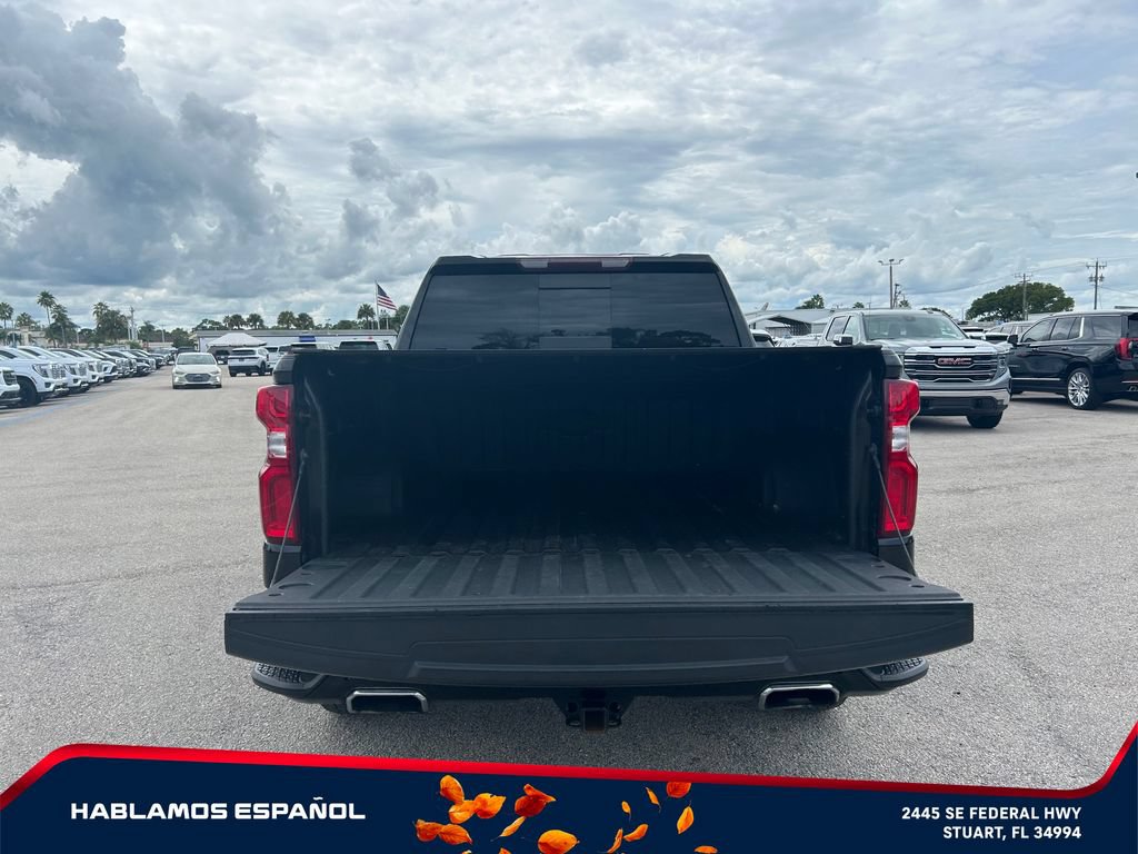 Used 2022 Chevrolet Silverado 1500 RST w/ LPO, Blackout Package AWD/4WD image 16
