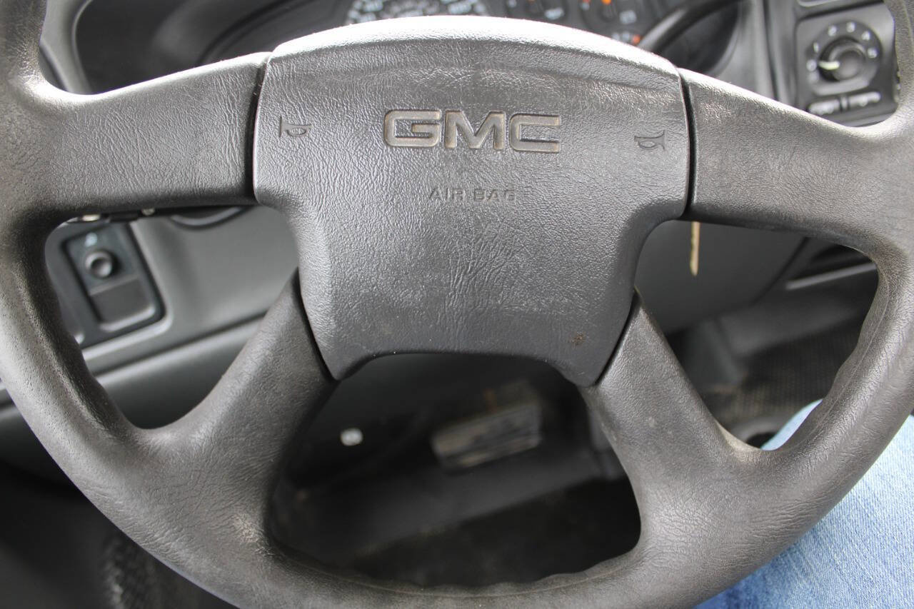 Used 2004 GMC Sierra 1500 W/T w/ Light Duty Power Package image 10