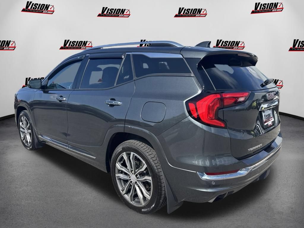 Used 2020 GMC Terrain Denali w/ Denali Premium Package AWD/4WD image 9