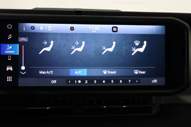 Used 2024 Jeep Wrangler Unlimited Sport AWD/4WD image 30