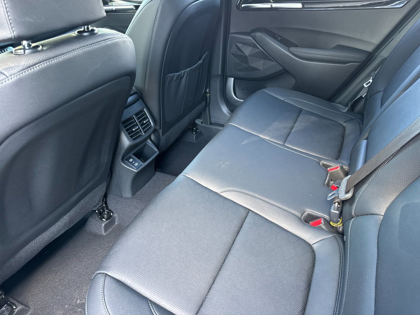 New 2026 Kia Seltos SX w/ SX Sunroof Package image 12