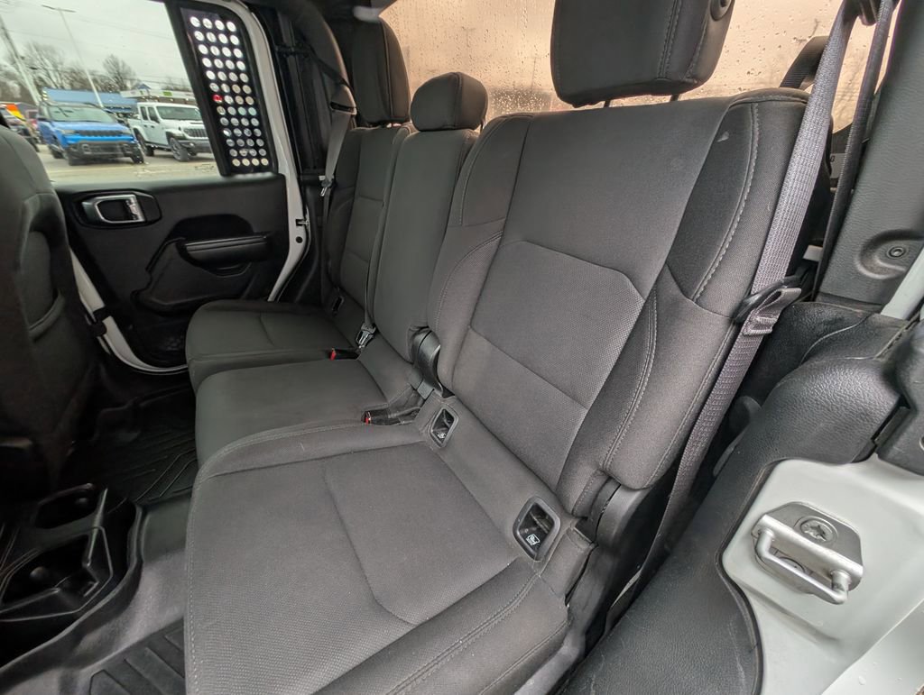 Used 2020 Jeep Gladiator Sport w/ Quick Order Package 24S AWD/4WD image 18