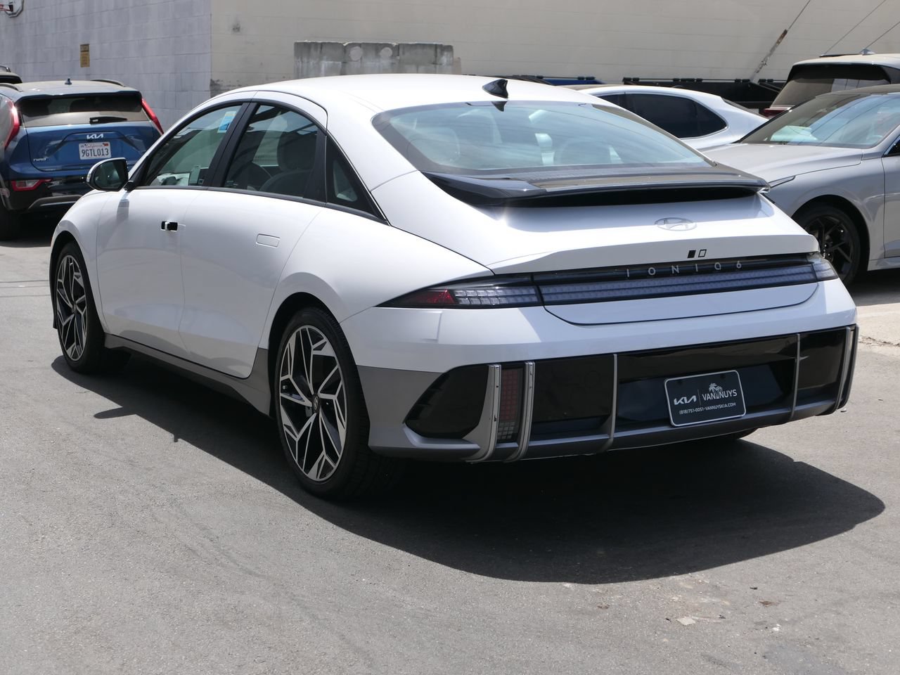 Used 2023 Hyundai Ioniq 6 SEL AWD/4WD image 6