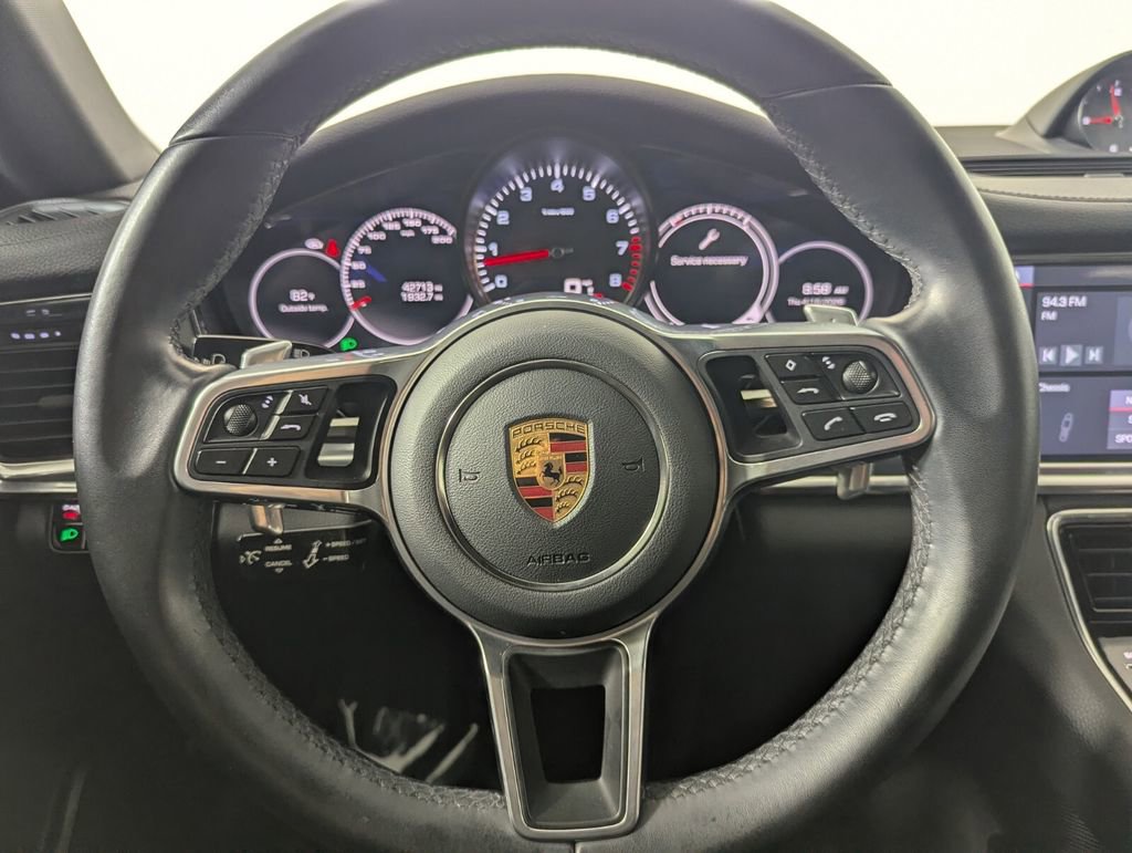 Used 2020 Porsche Panamera 4S w/ Premium Package Plus image 18