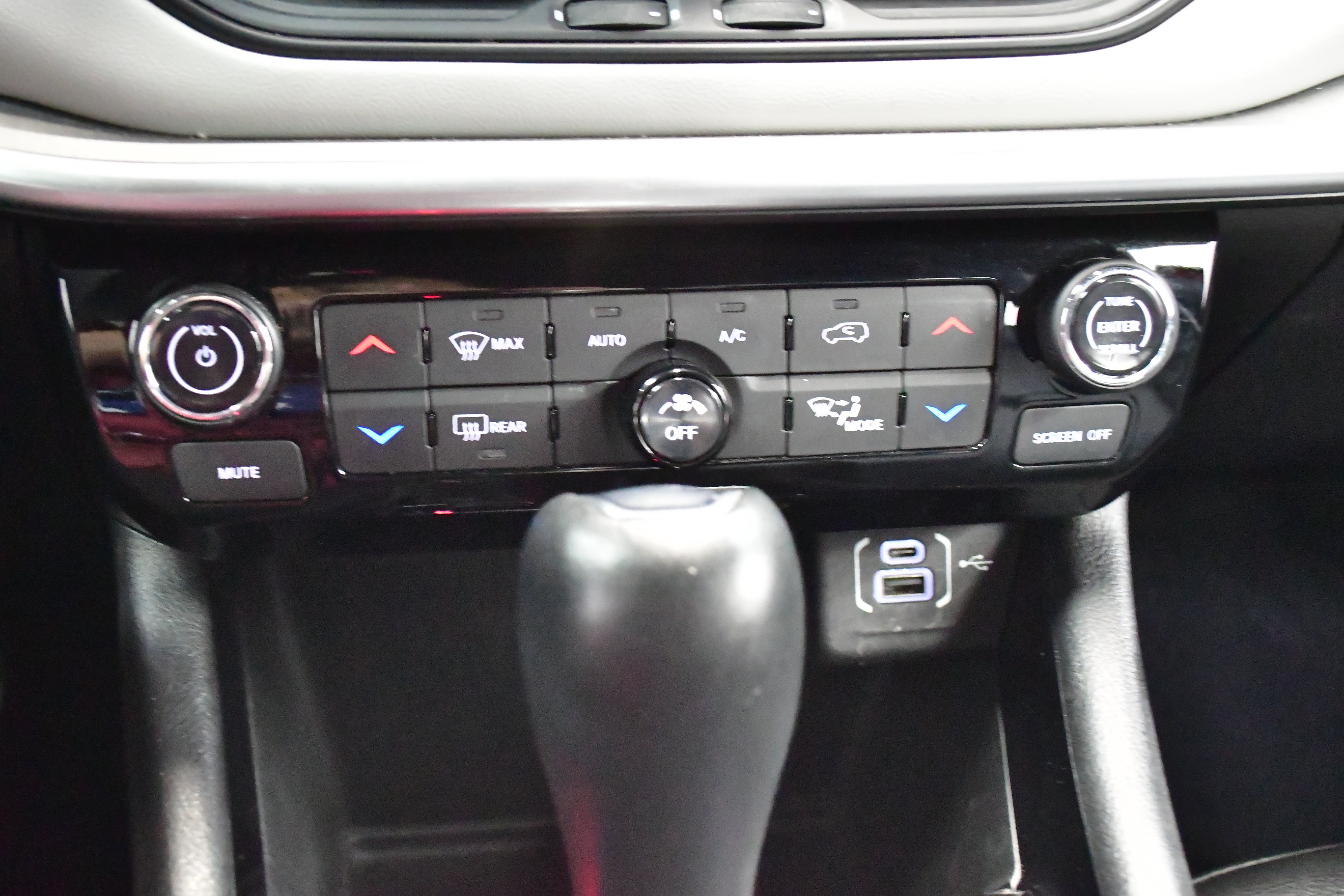 Used 2025 Jeep Compass Limited AWD/4WD image 28