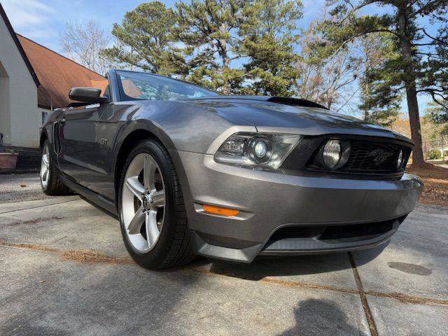 Used 2010 Ford Mustang GT image 11