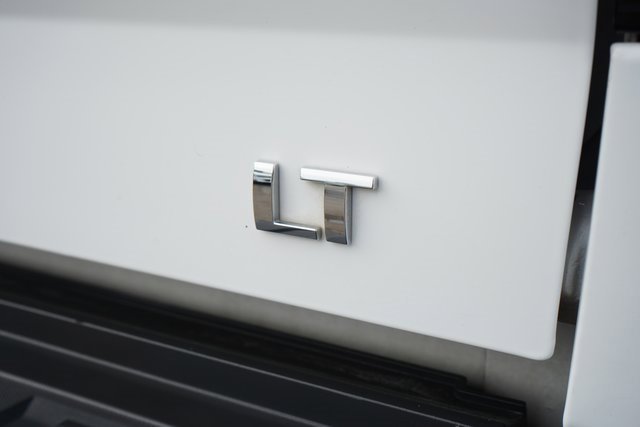 Used 2016 Chevrolet Silverado 2500 LT w/ LT Convenience Package image 14