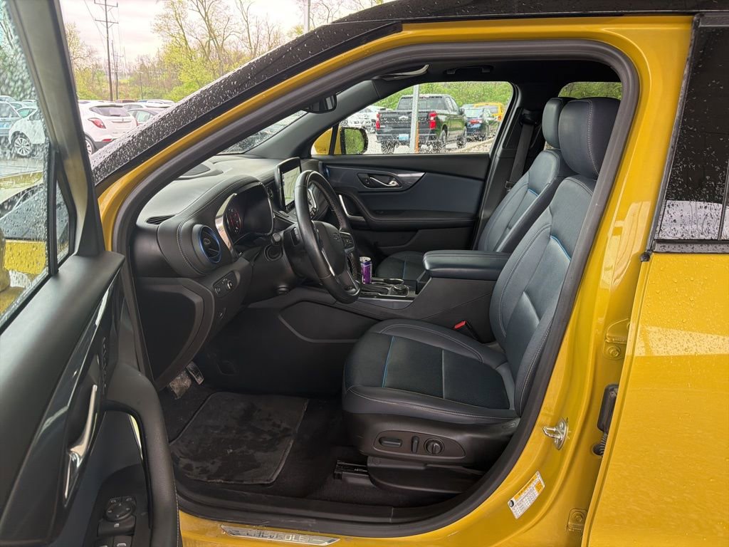 Used 2023 Chevrolet Blazer RS w/ Enhanced Convenience Package AWD/4WD image 6