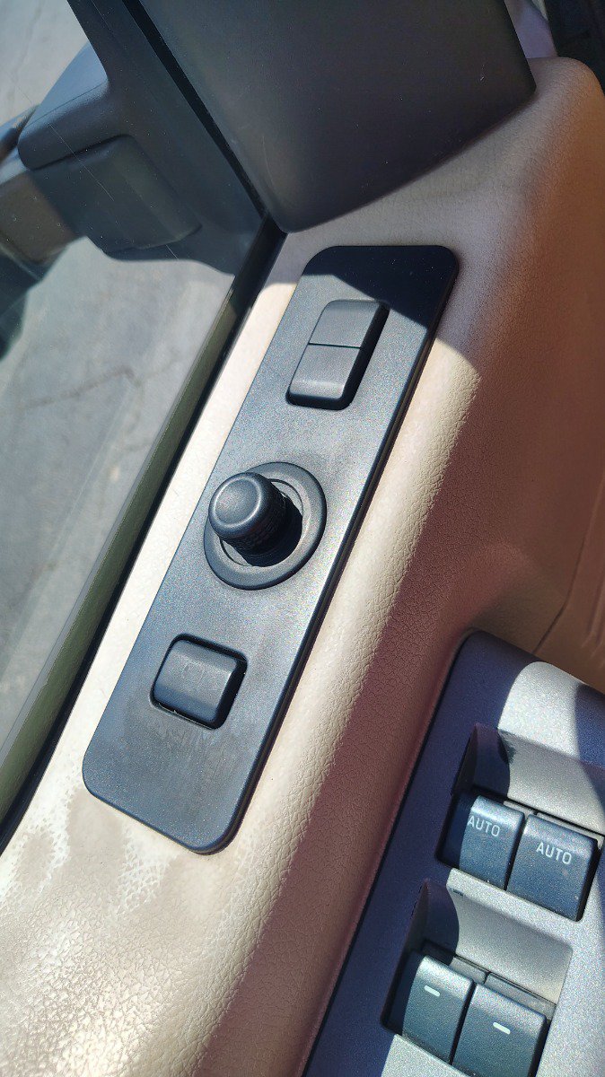 Used 2013 Ford F250 Lariat w/ Chrome Pkg AWD/4WD image 23