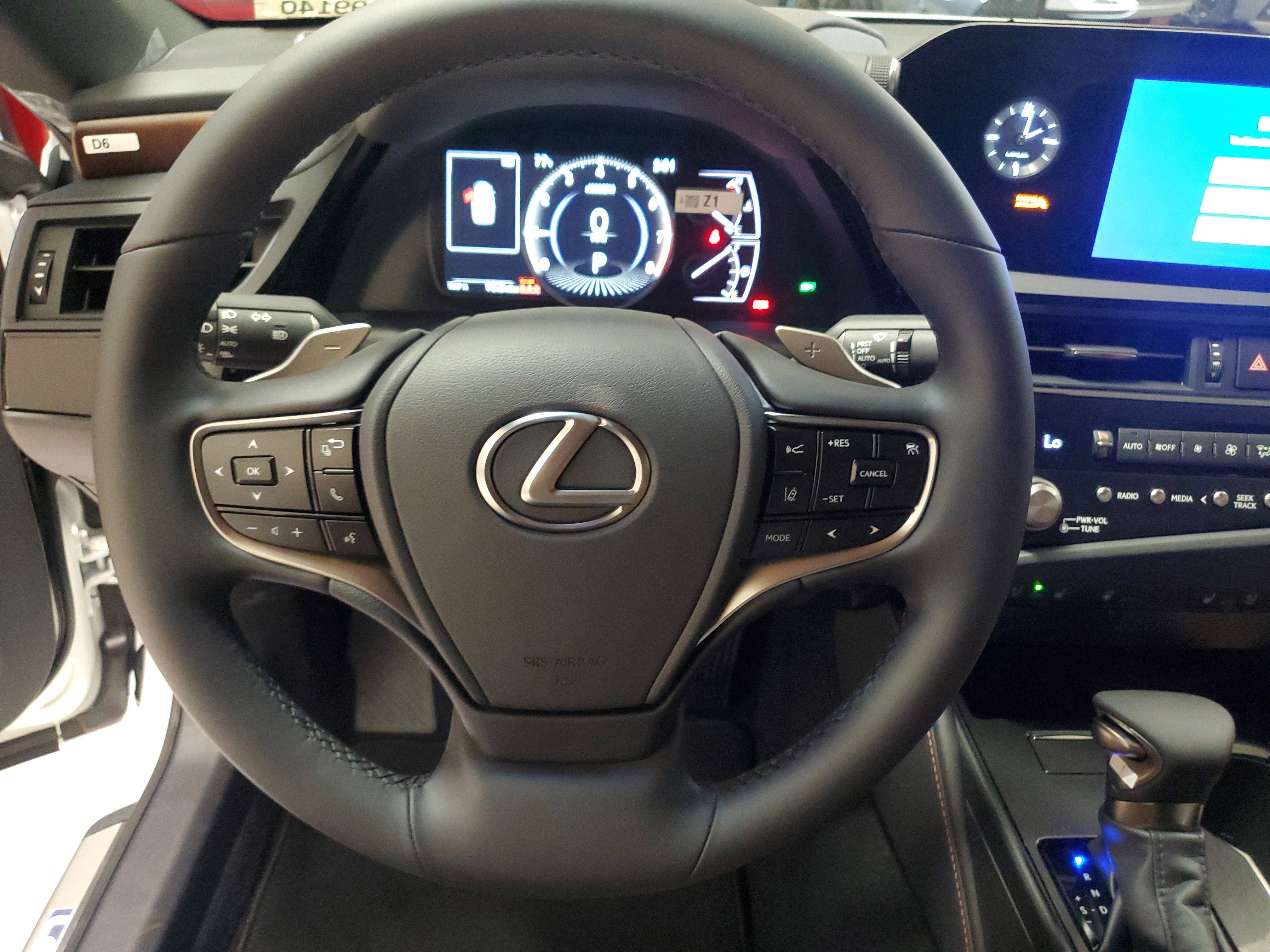 New 2025 Lexus ES 350 w/ Premium Package image 12