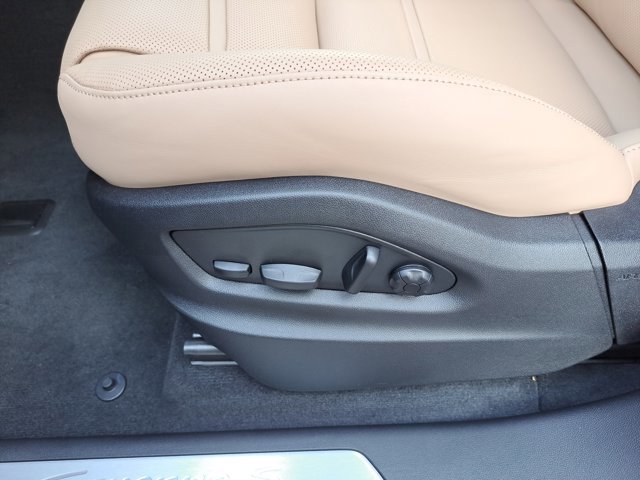 New 2026 Porsche Cayenne S image 23