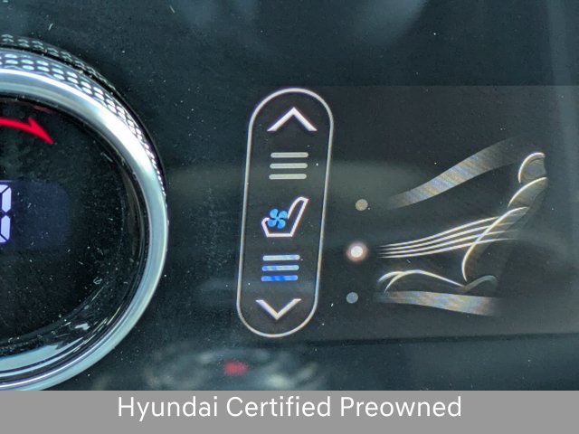 Used 2022 Genesis GV70 3.5T Sport w/ Sport Prestige Package AWD/4WD image 25