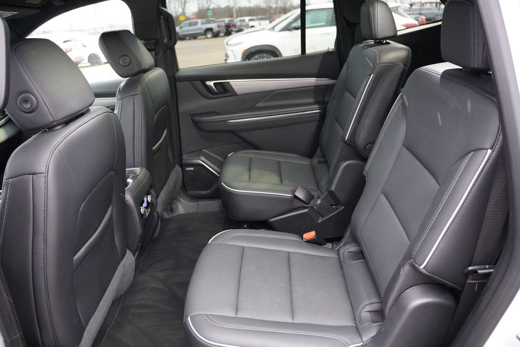 Certified 2025 Buick Enclave Preferred image 17