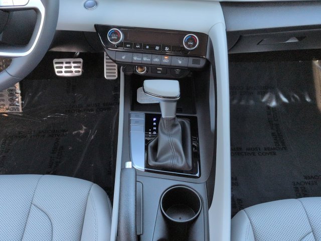 New 2026 Hyundai Elantra SEL Sport FWD image 18