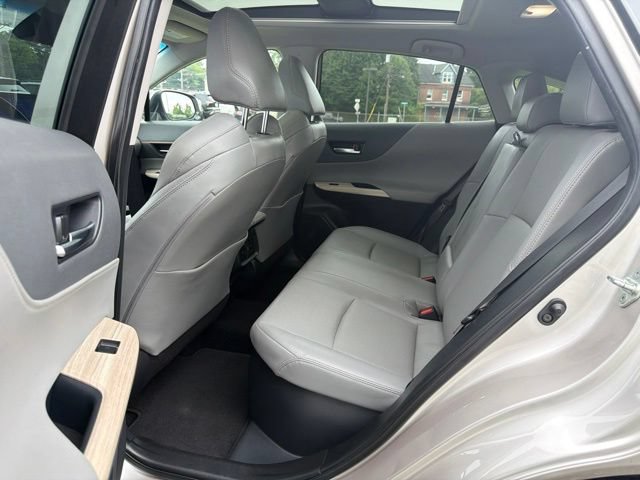 Used 2023 Toyota Venza Limited AWD/4WD image 16