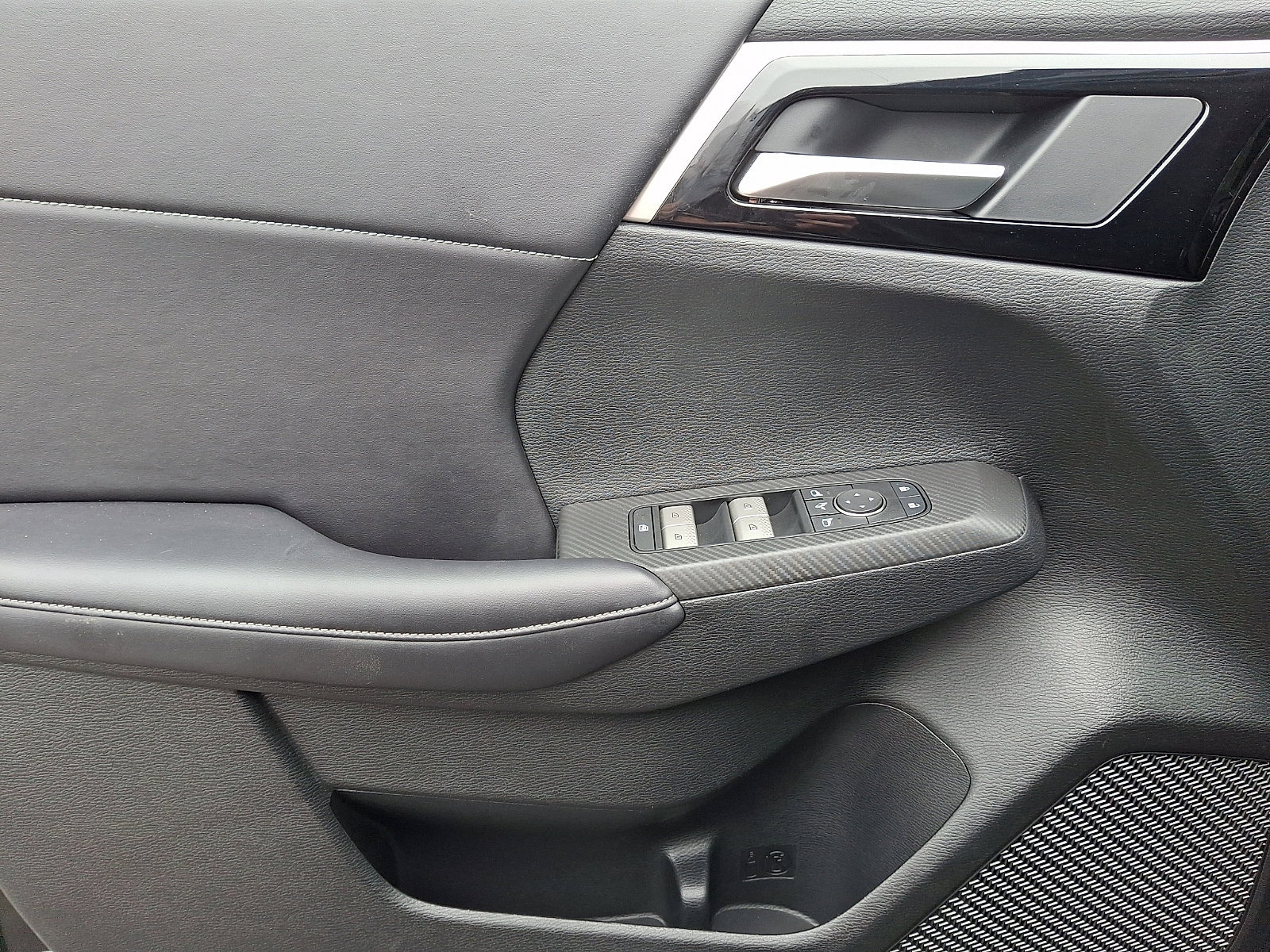 Used 2023 Mitsubishi Outlander SE AWD/4WD image 11