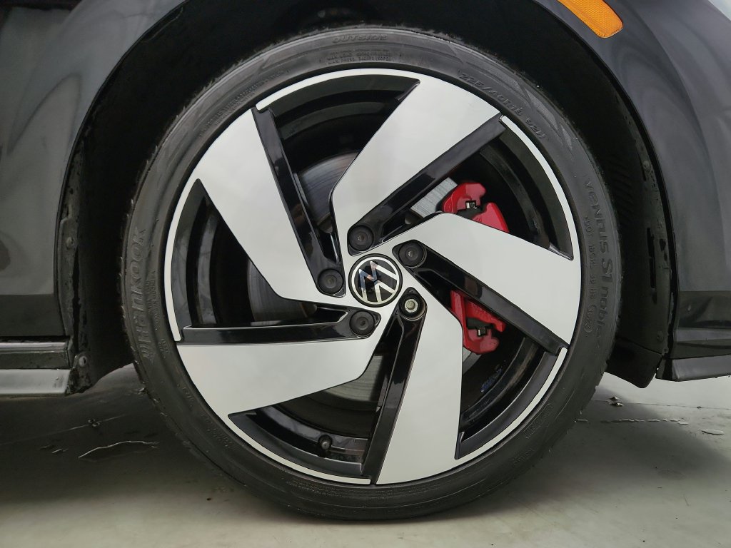 Used 2022 Volkswagen GTI SE FWD image 34