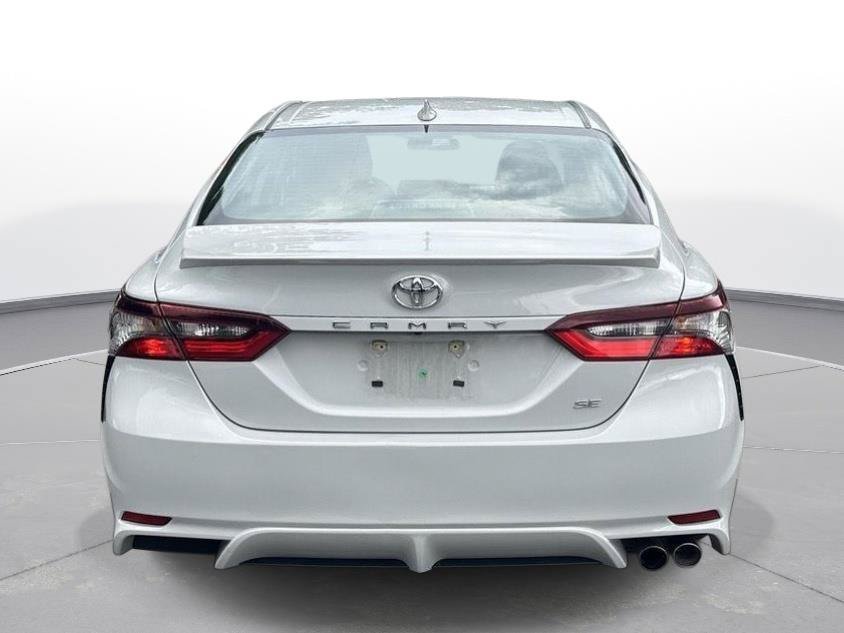 Used 2024 Toyota Camry SE FWD image 7