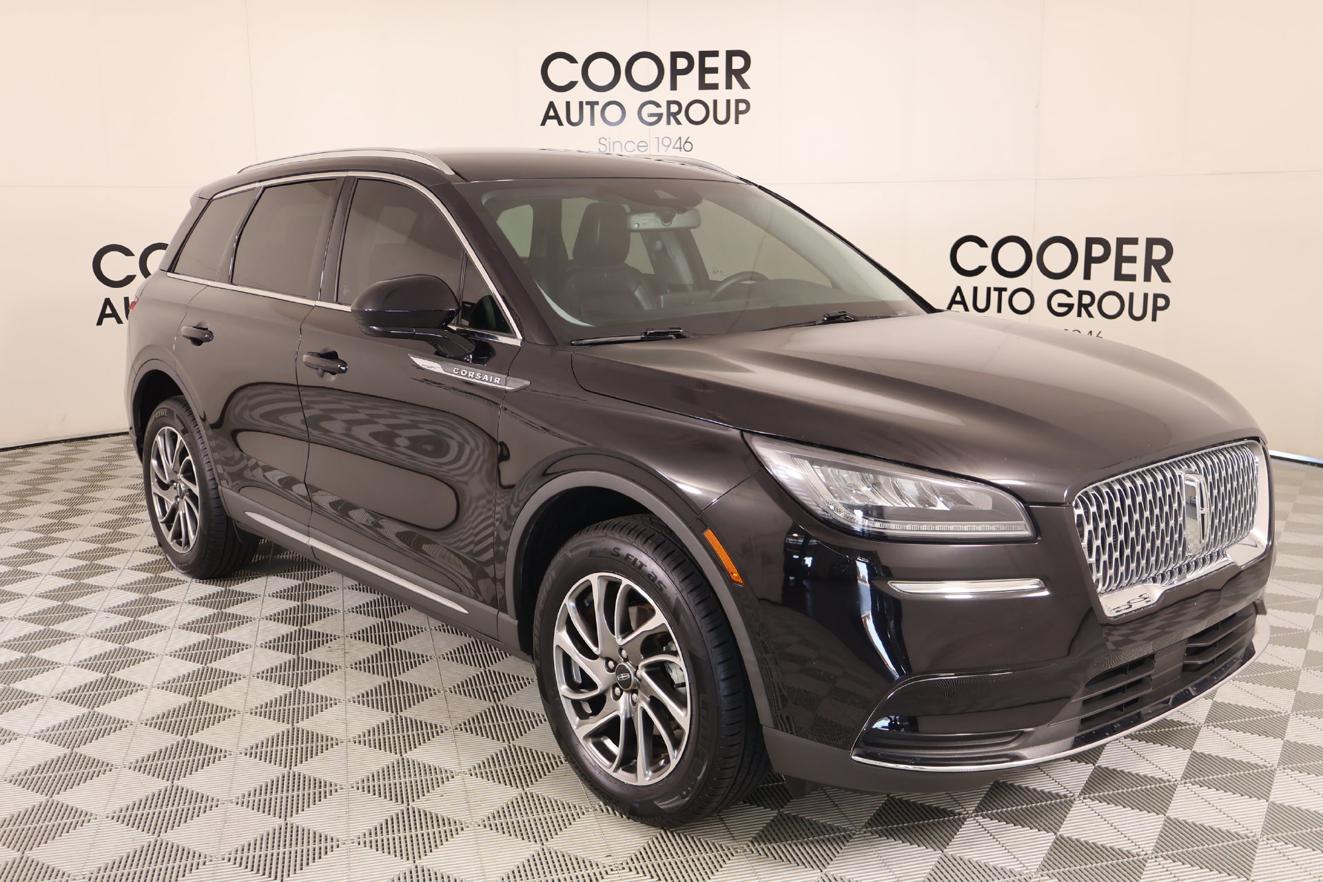 Used 2022 Lincoln Corsair FWD image 1