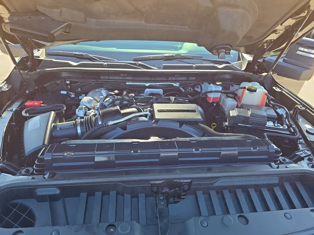 Used 2024 GMC Sierra 2500 AT4 image 31