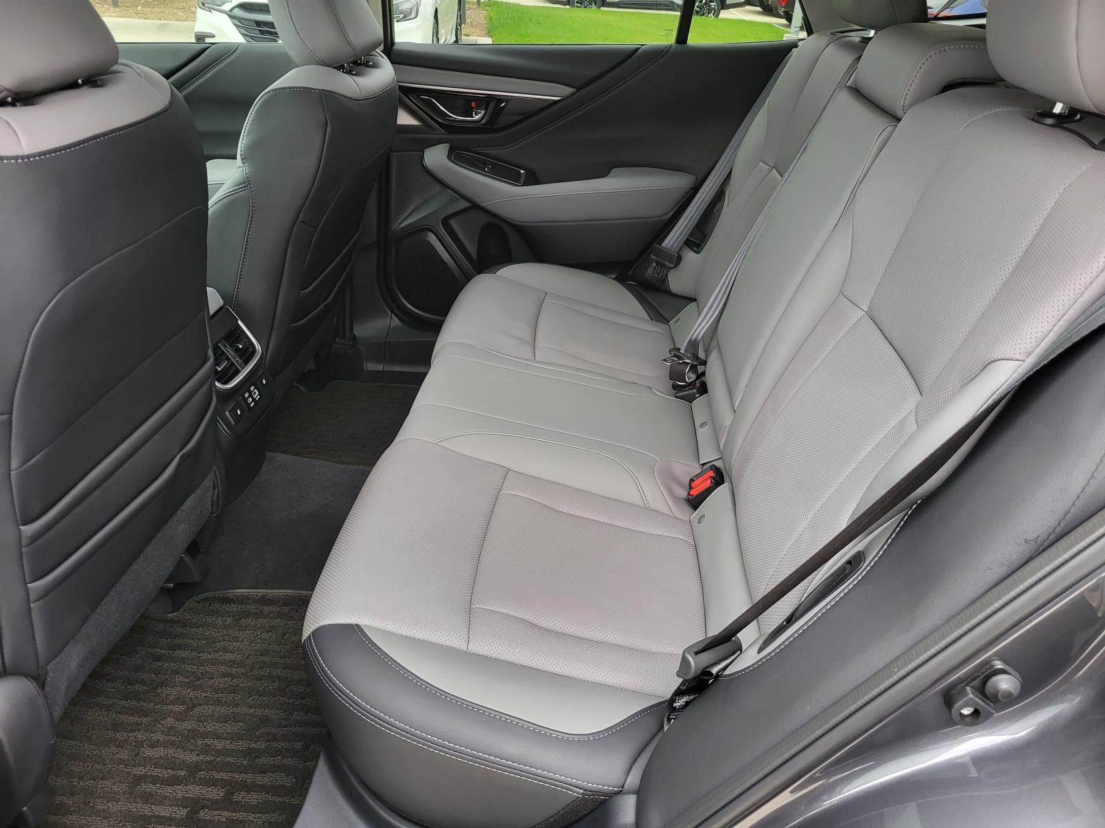 Certified 2025 Subaru Outback Limited image 13