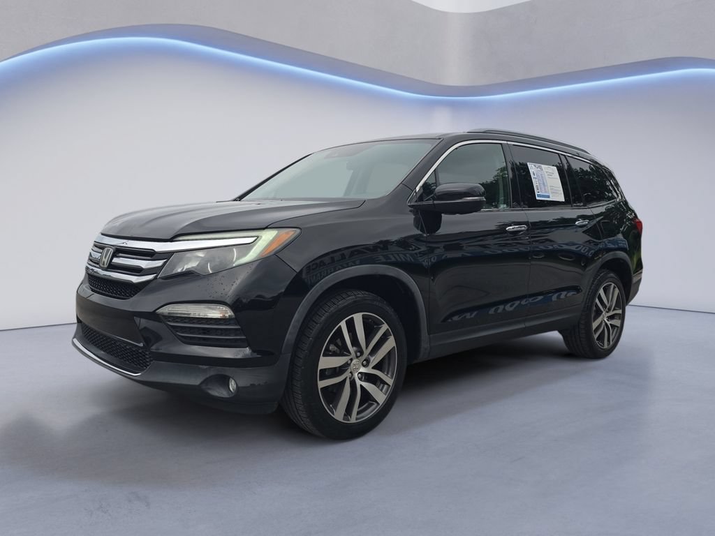 Used 2017 Honda Pilot Touring video 1