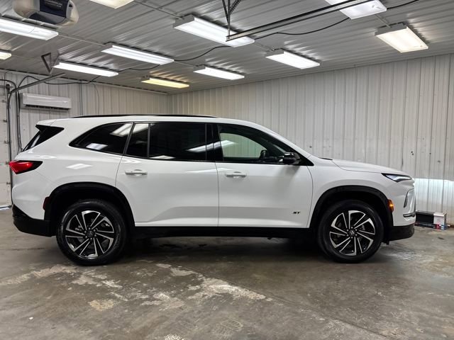 Used 2025 Buick Enclave Sport Touring image 6