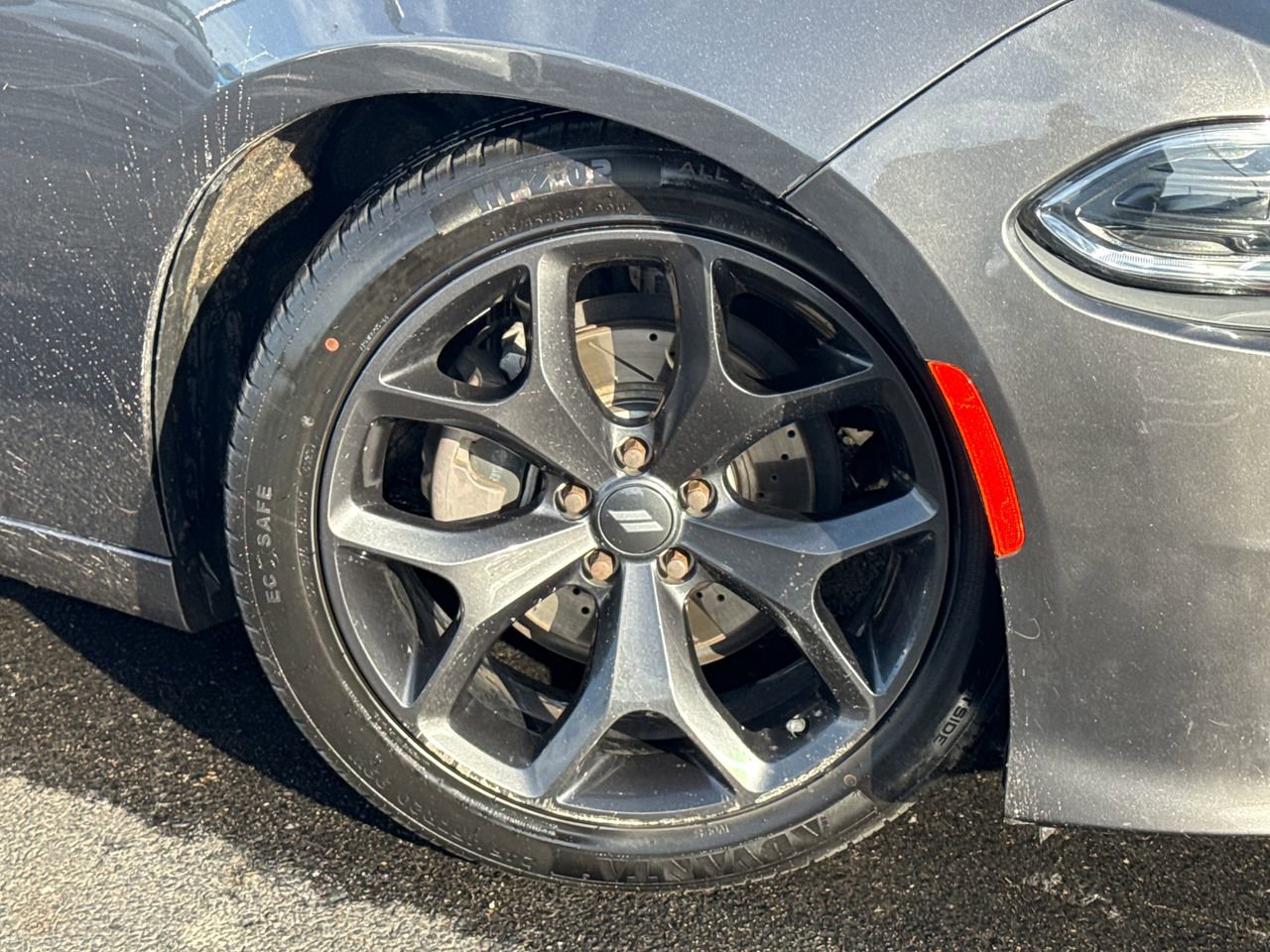 Used 2020 Dodge Charger SXT w/ Blacktop Package image 9