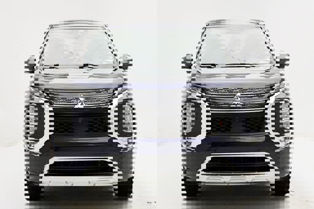 Used 2022 Mitsubishi Outlander SE image 5