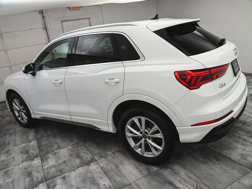 Used 2024 Audi Q3 2.0T Premium AWD/4WD image 4